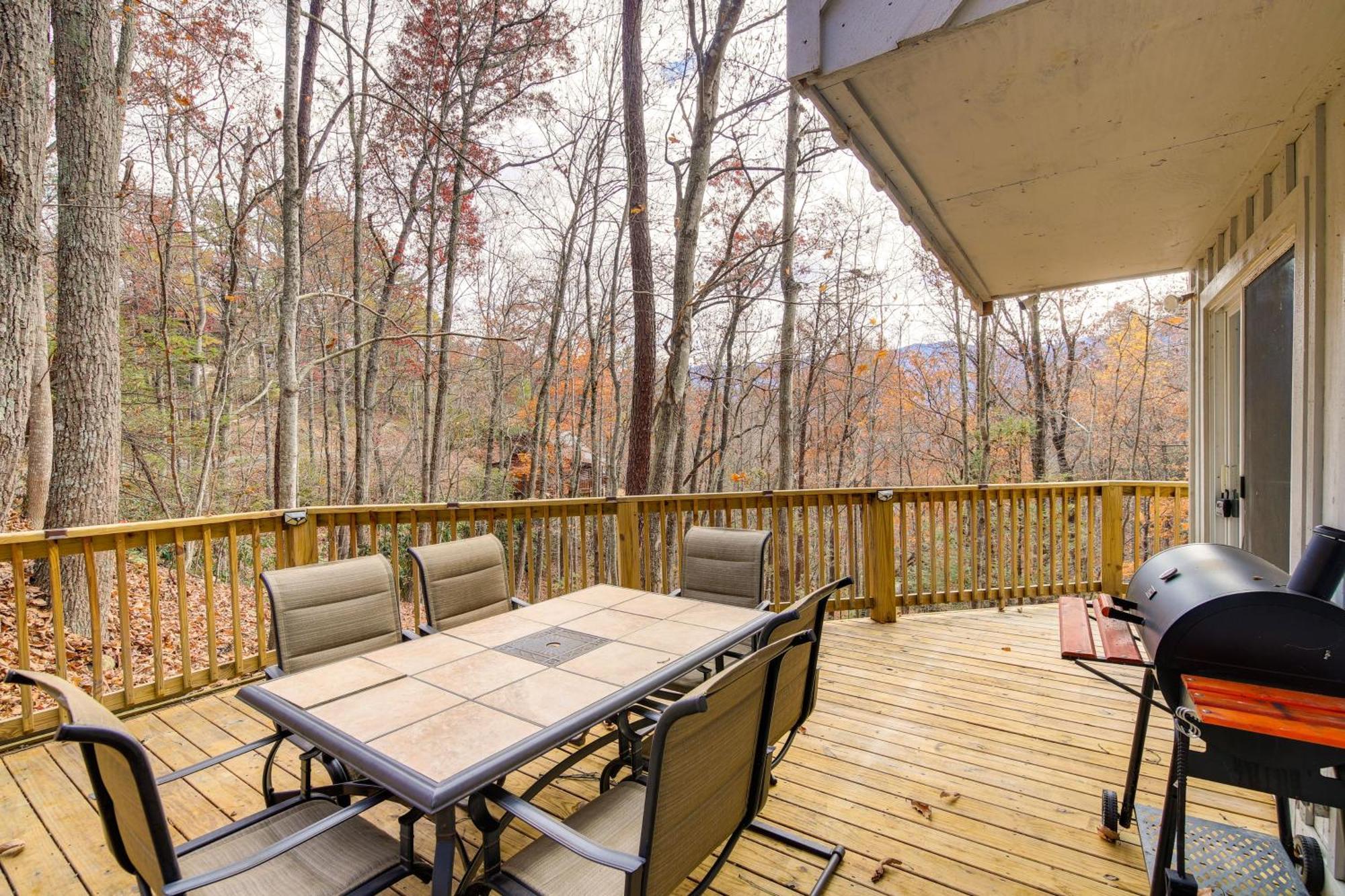 Updated Cobbly Nob Resort Home With Hot Tub! Gatlinburg Exteriör bild