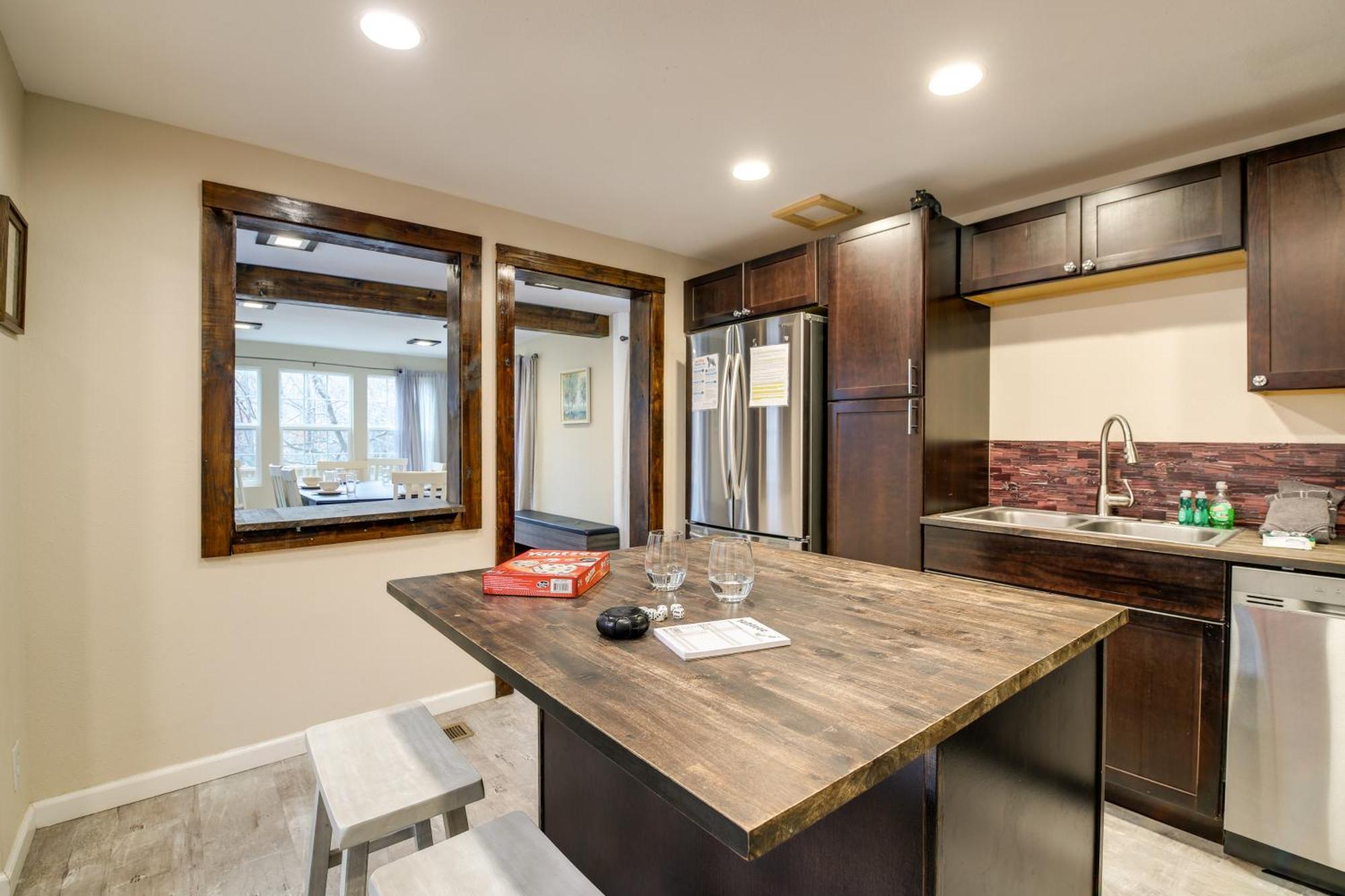 Updated Cobbly Nob Resort Home With Hot Tub! Gatlinburg Exteriör bild